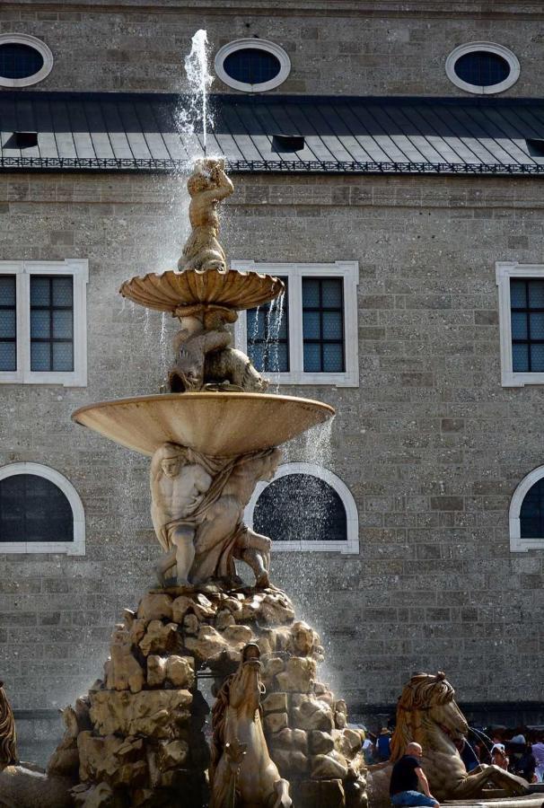 Wei Wei'S Hostel Ehenbichl Eksteriør bilde